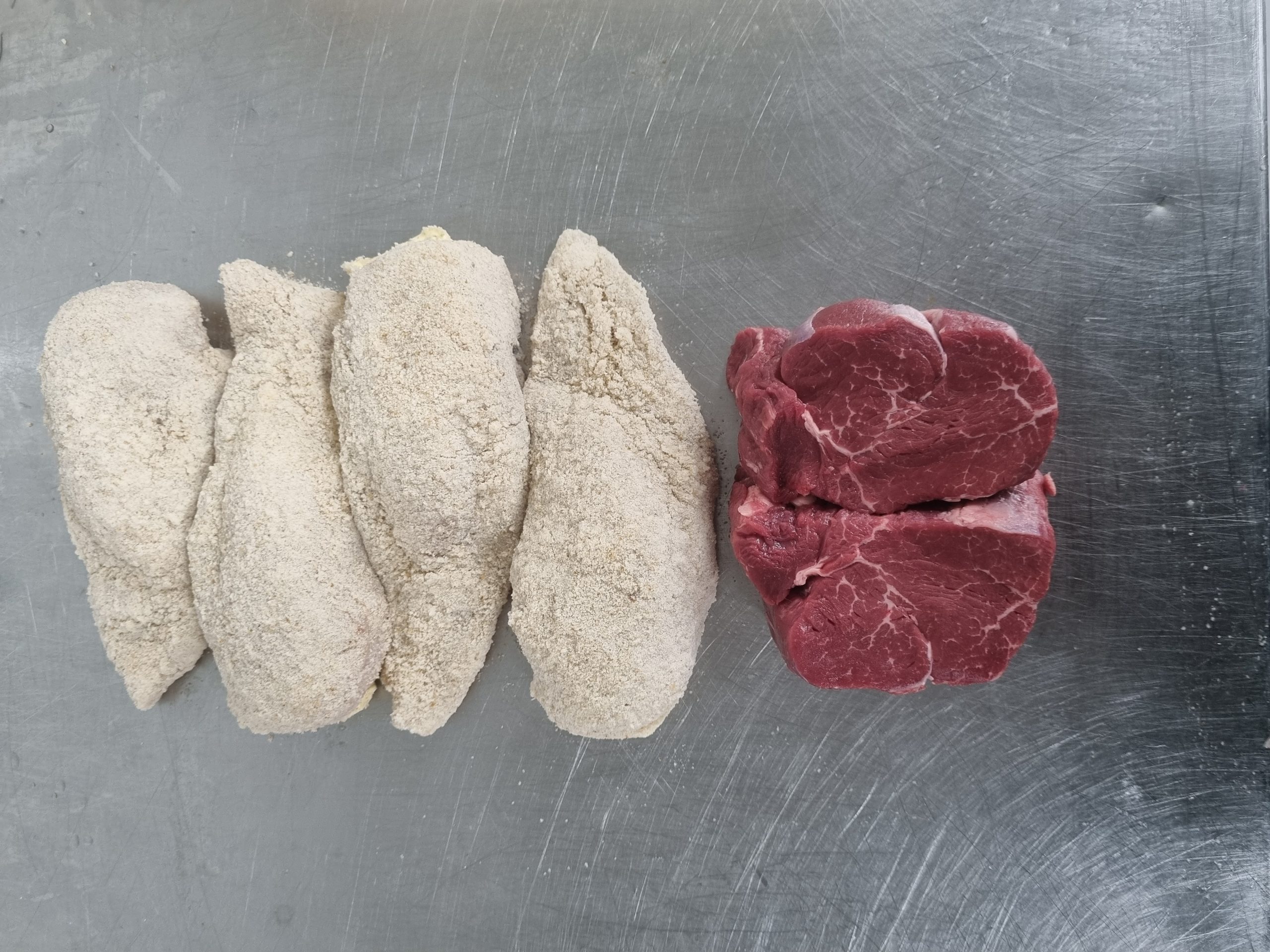 EXCLUSIVE UPGRADE- 2x Grass-fed Eye Fillet Steaks, 4x Chicken & Garlic Kievs 